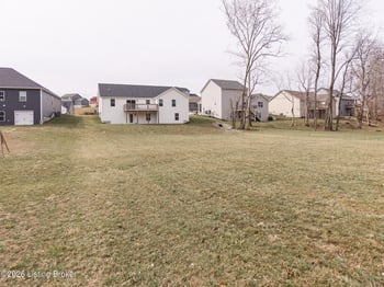 138 Sawgrass Ave, Vine Grove, KY 40175