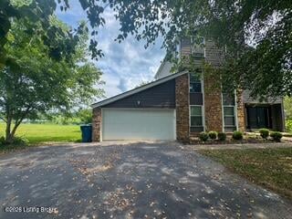 13801 Lakewoods Ct, Prospect, KY 40059