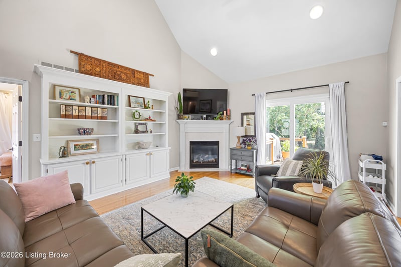 13805 Fancy Gap Dr, Louisville, KY 40299