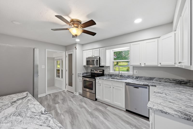1390 Alton Station Rd, Lawrenceburg, KY 40342