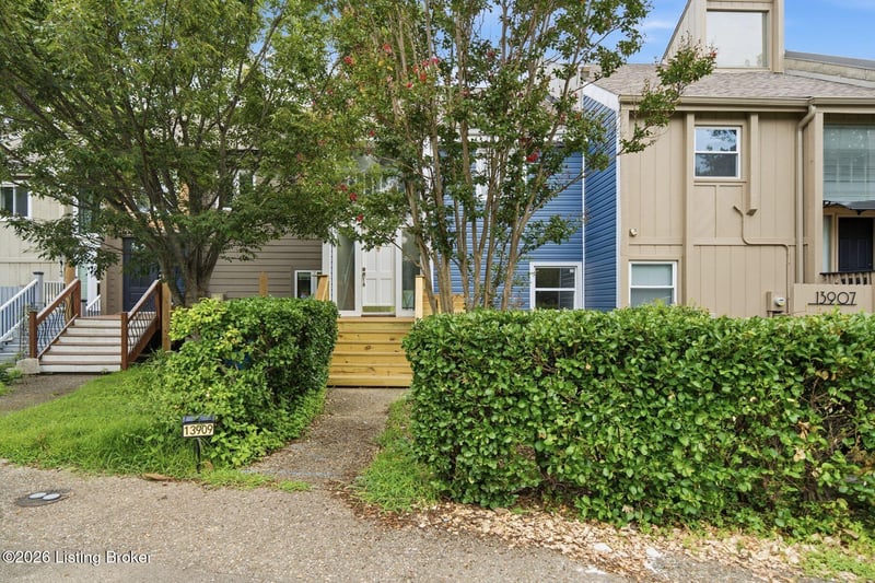 13909 Harbour Pl, Prospect, KY 40059