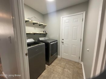 13912 Lake Bend Ct, Louisville, KY 40299