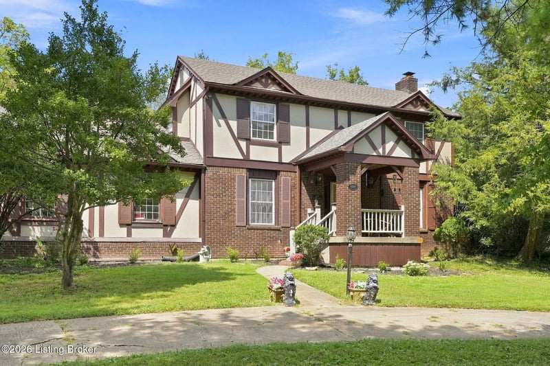 13917 Aiken Rd, Louisville, KY 40245
