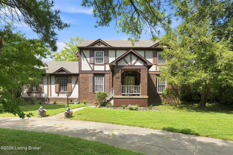 13917 Aiken Rd, Louisville, KY 40245