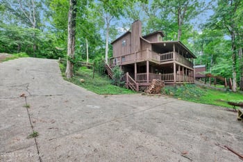 140 Hudson Rd, Bee Spring, KY 42207