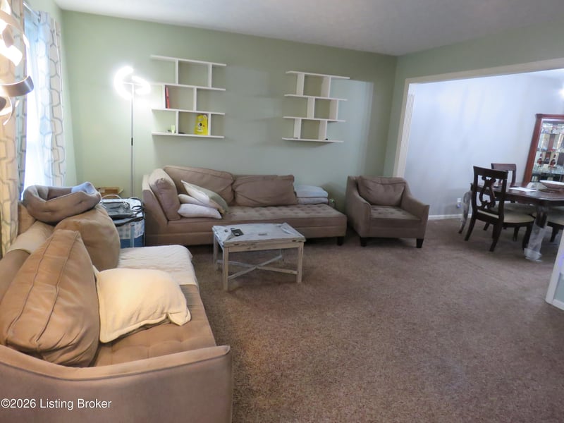 140 Todd Dr, Mt Washington, KY 40047