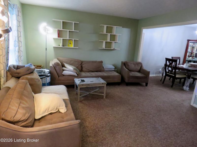 140 Todd Dr, Mt Washington, KY 40047