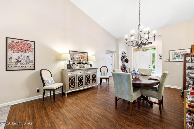 14014 Waters Edge Dr, Louisville, KY 40245