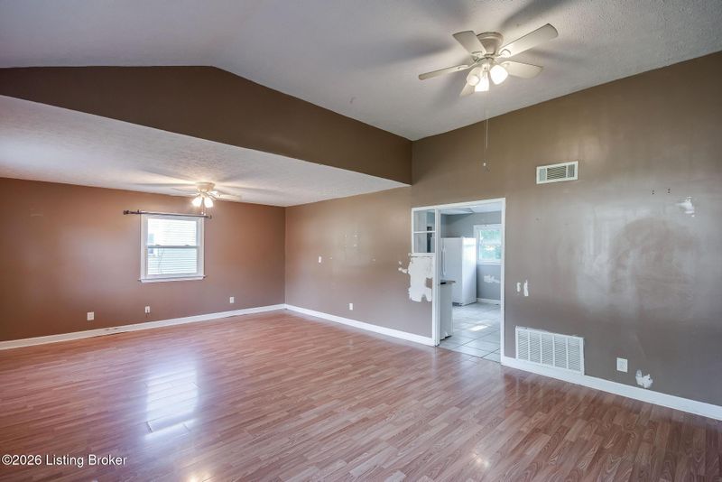 14017 Darwin Blvd, Louisville, KY 40272
