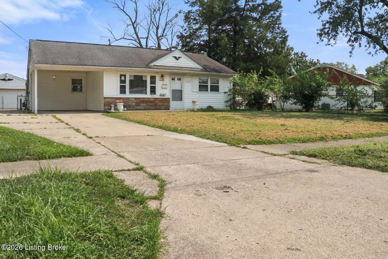 14019 Darwin Blvd, Louisville, KY 40272