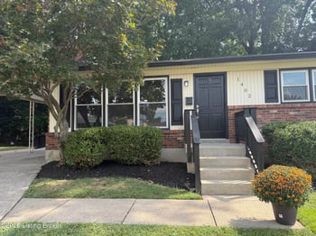 1402 Cloverhills Dr, Louisville, KY 40216