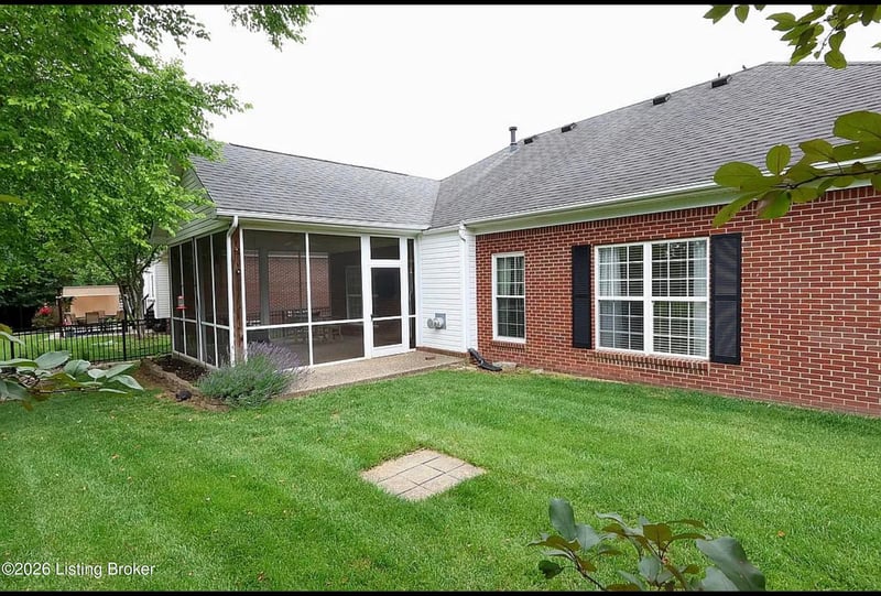1403 Wellington Club Ct, Louisville, KY 40245