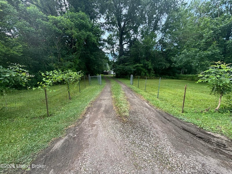 141 Birch St, Shepherdsville, KY 40165