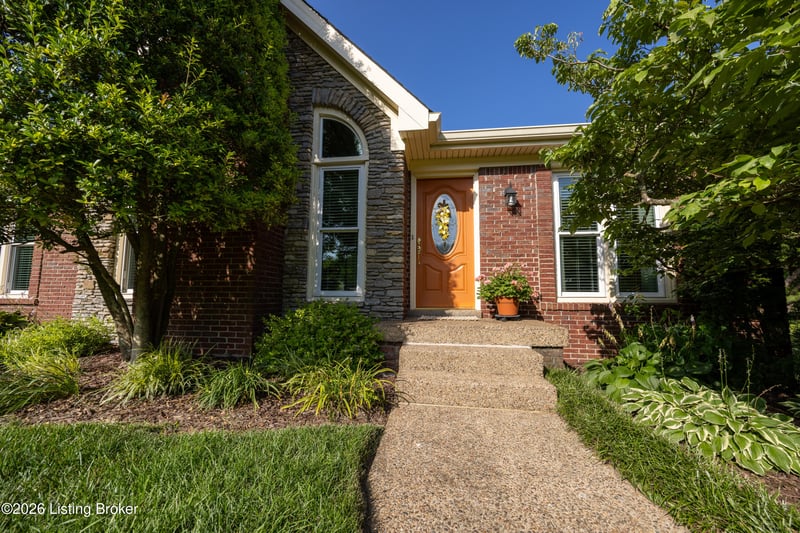 14107 Bentley Ct, Louisville, KY 40245