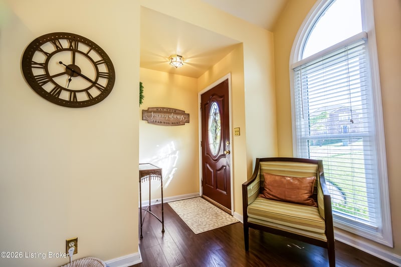 14107 Bentley Ct, Louisville, KY 40245