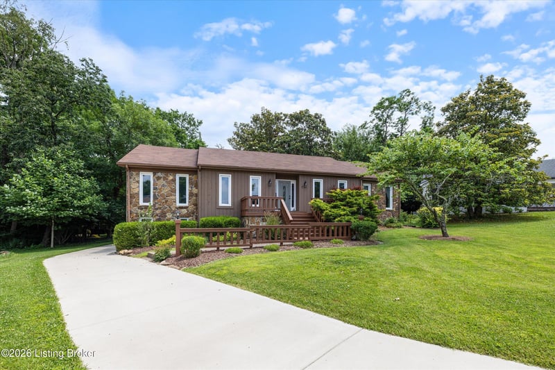 14114 Tree Crest Ct, Louisville, KY 40245