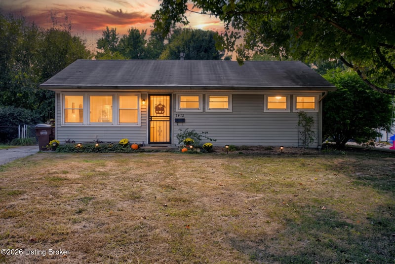 1412 Mark Trail Rd, Louisville, KY 40242