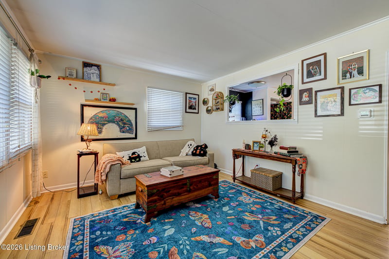1412 Mark Trail Rd, Louisville, KY 40242