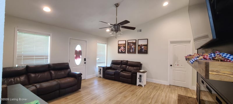 1416 Ed Brent Rd, Bardstown, KY 40004