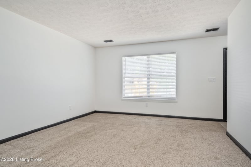 1417 Slate Run Rd #APT 54, New Albany, IN 47150