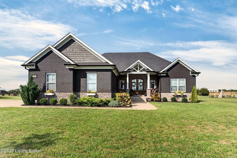 142 Dalton Dr, Fisherville, KY 40023