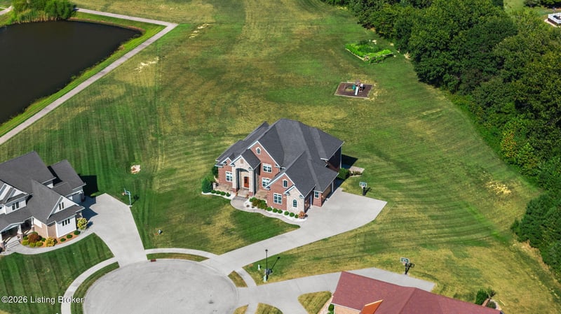 142 Waterside Dr, Elizabethtown, KY 42701