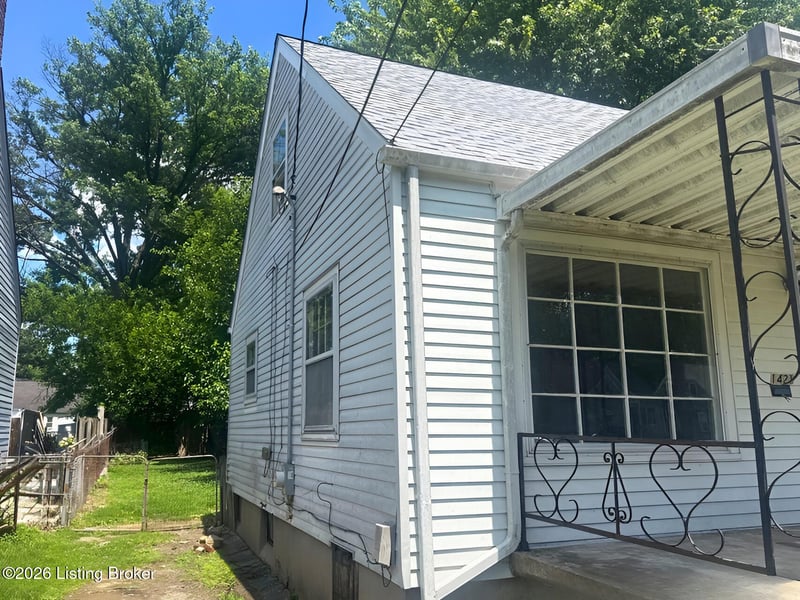 1421 Earl Ave, Louisville, KY 40215
