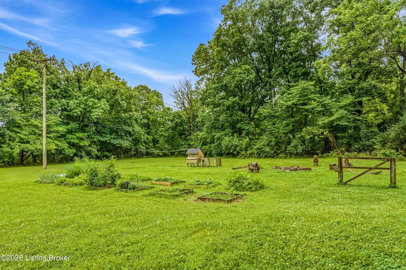 14211 Aiken Rd, Louisville, KY 40245