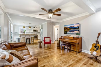 14211 Aiken Rd, Louisville, KY 40245