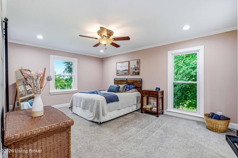 14211 Aiken Rd, Louisville, KY 40245