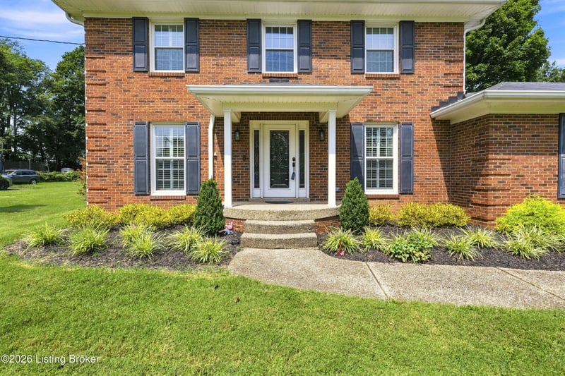 14213 Aiken Rd, Louisville, KY 40245