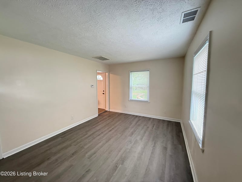 1424 Lillian Ave, Louisville, KY 40208