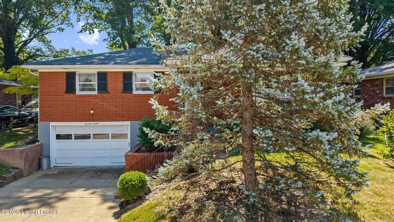 1430 Hobart Dr, Louisville, KY 40216
