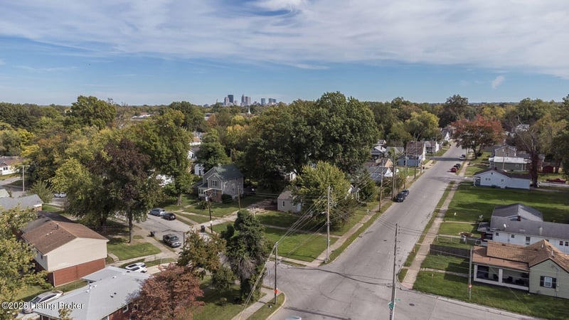 1443 S 32nd St, Louisville, KY 40211