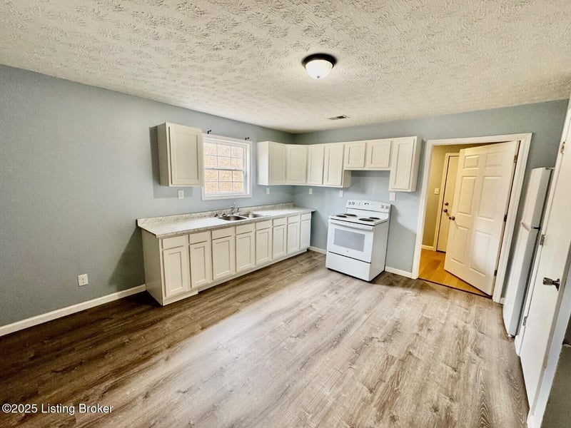 1445 Harrodsburg Rd, Mackville, KY 40040