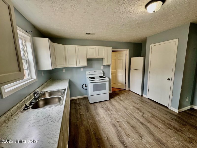 1445 Harrodsburg Rd, Mackville, KY 40040