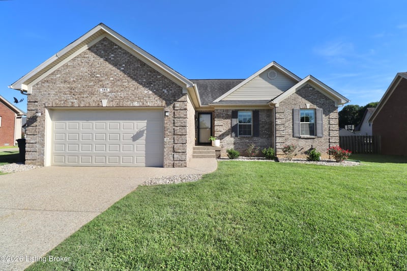 145 Glen Ridge Dr, Mt Washington, KY 40047