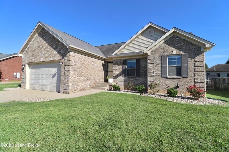 145 Glen Ridge Dr, Mt Washington, KY 40047