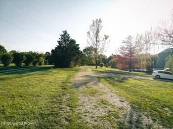 145 Hill Valley Dr, Taylorsville, KY 40071