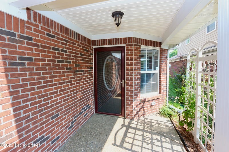 1454 Blackiston View Dr, Clarksville, IN 47129