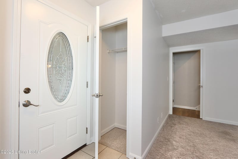 1454 Blackiston View Dr, Clarksville, IN 47129
