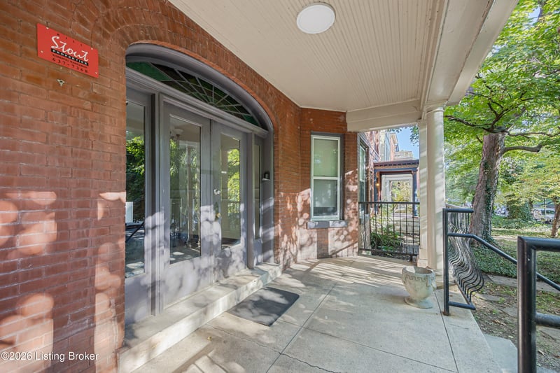 1456 S 4th St, Louisville, KY 40208