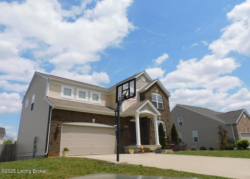 146 Bald Eagles Cir, Mt Washington, KY 40047