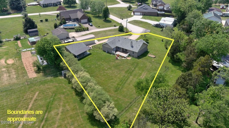 146 N Kristal Springs Dr, Shepherdsville, KY 40165