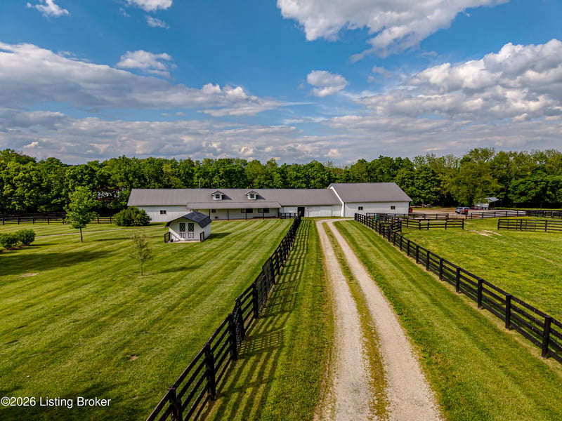 1460 Shannon Run Rd, Versailles, KY 40383