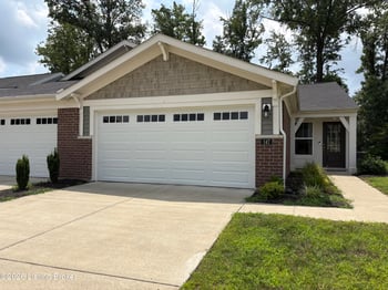 147 Harvest Moon Ct, Shepherdsville, KY 40165