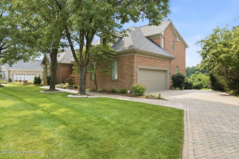 14700 Forest Oaks Dr, Louisville, KY 40245