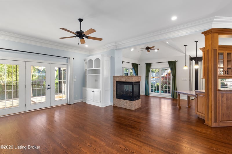 14704 Forbes Cir, Louisville, KY 40245