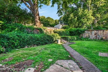 148 Coral Ct, Louisville, KY 40206