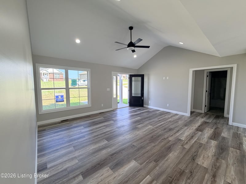 148 New Orleans Ct, Taylorsville, KY 40071